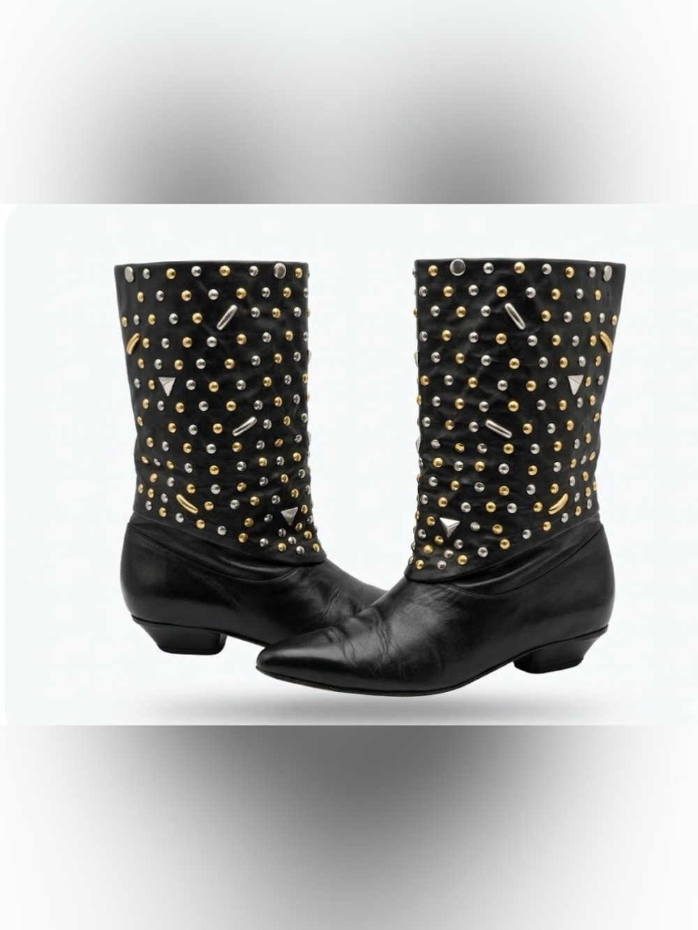 FANTASY collection Leather boots with studs, in excellent condition, vintage